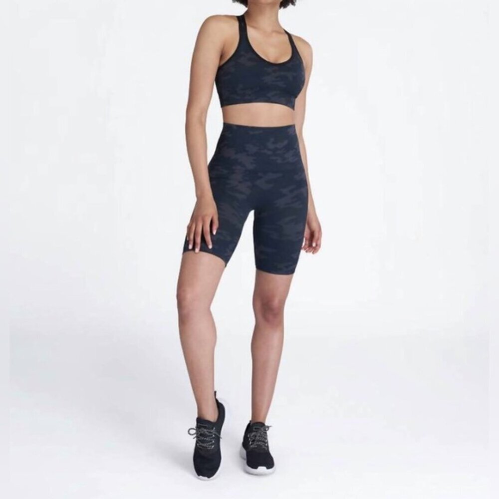 NEW SPANX Look at Me Lamn Bike Short Black Camo High Waist 50180R Size M